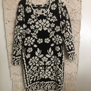 Black/white sweater dress